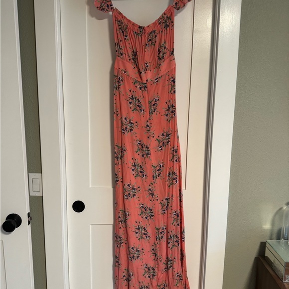 Flynn Skye Coral Maxi Dress size Medium - Picture 5 of 6